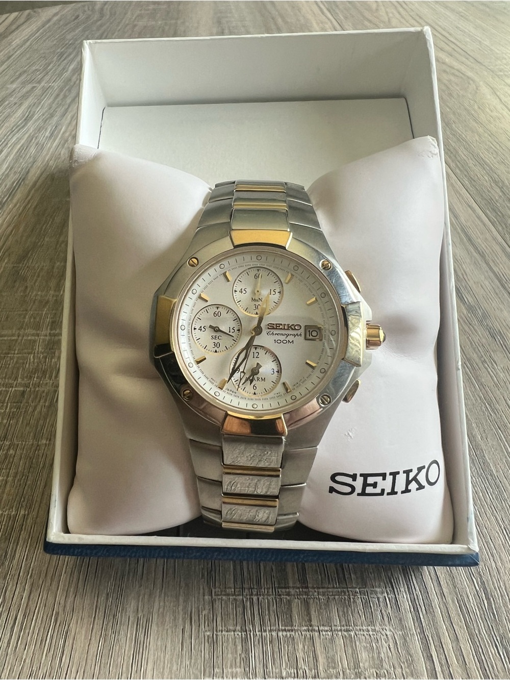 Men’s Seiko Chronograph 7T62